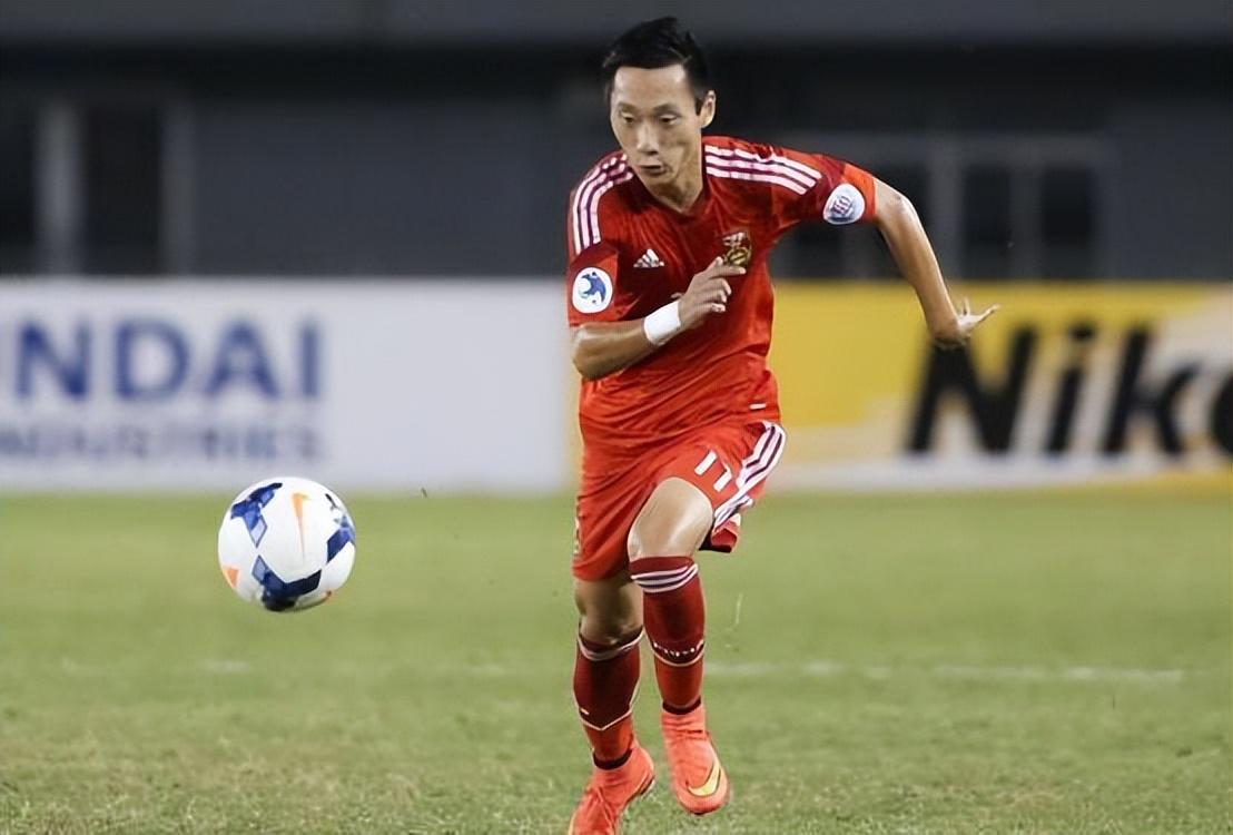 j9九游会官网 -集结日体能课后，深圳男篮战术微调备战葡超，态度坚定，身体对抗强度拉满的简单介绍